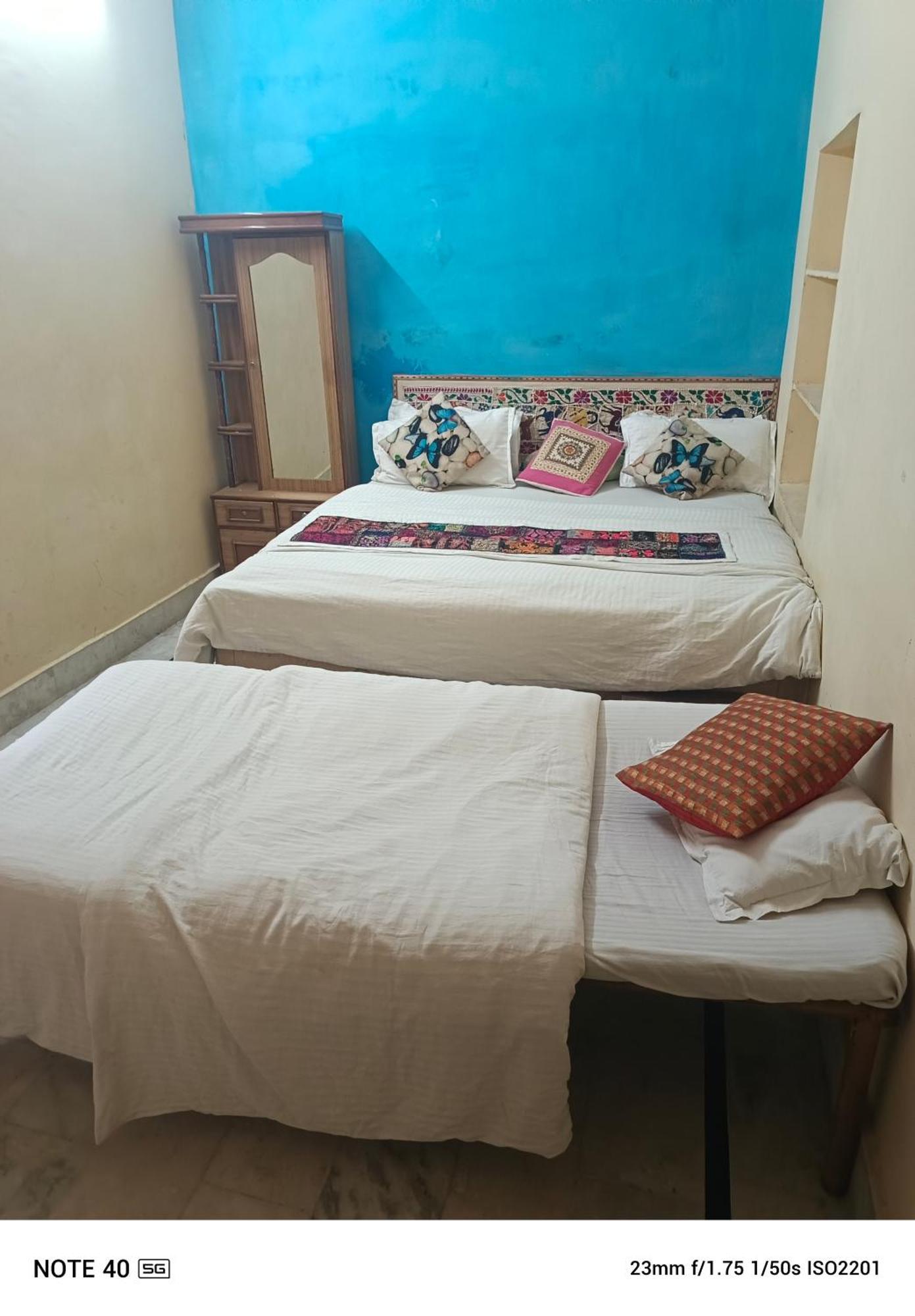 Neem Guest House Jaisalmer Rum bild