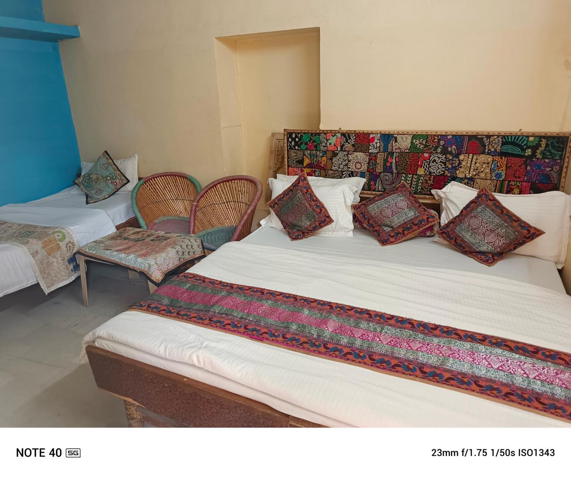 Neem Guest House Jaisalmer Rum bild
